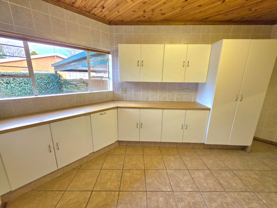 5 Bedroom Property for Sale in Panorama Free State